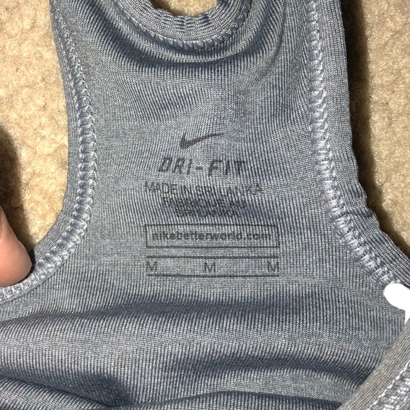 Nike Dri Fit - Picture 2 of 2